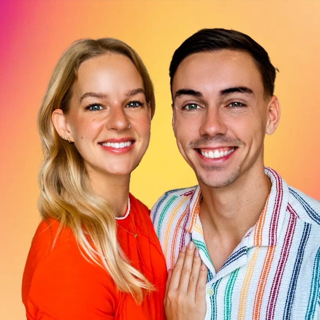 Adriana and Dylan, the couple behind 2Passports1Dream, smiling together